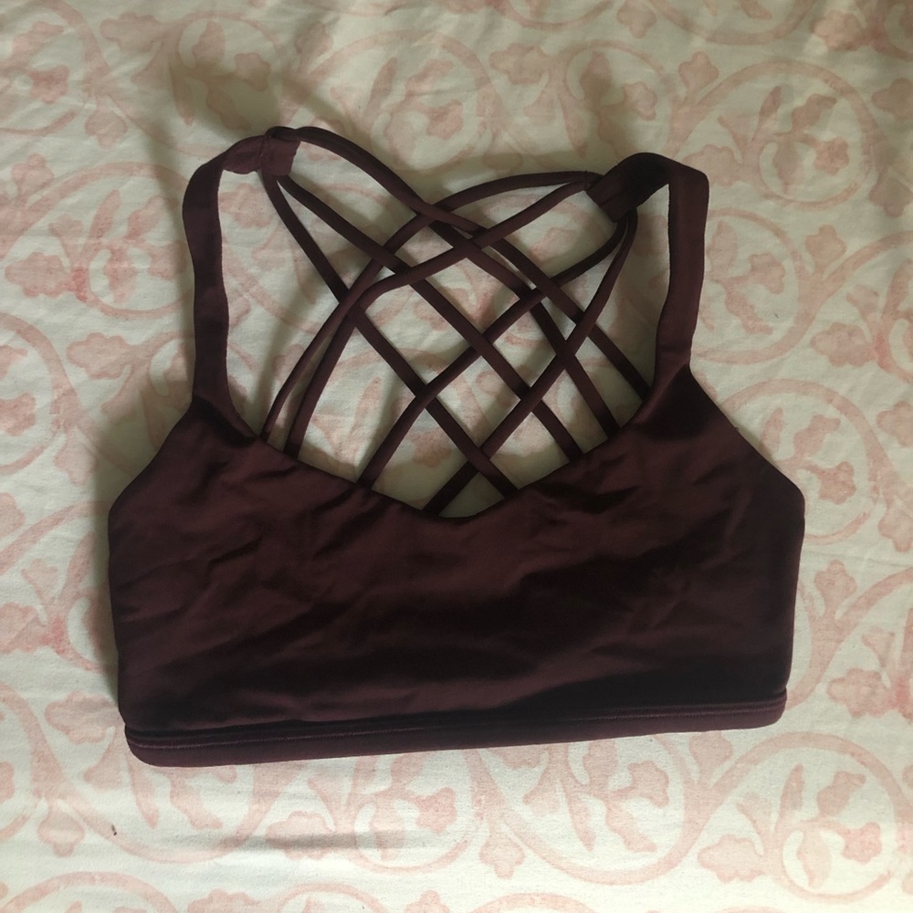 Lululemon size 4 free to be wild sports bra NEVER WORN